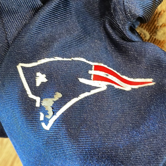 Attention Pats fans from yesteryear! Boys jersey. Size Large 14-16 - Picture 5 of 6